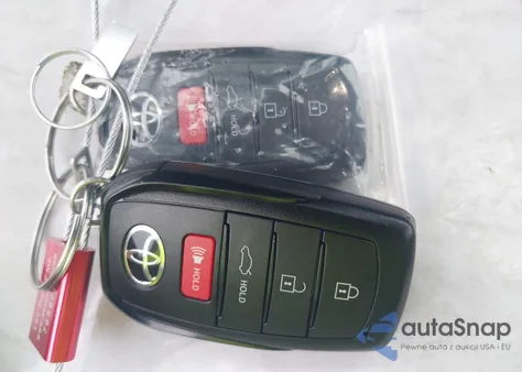 2025 Toyota Camry Xle z USA, uszkodzony, nr VIN 4T1DBADK0SU539707